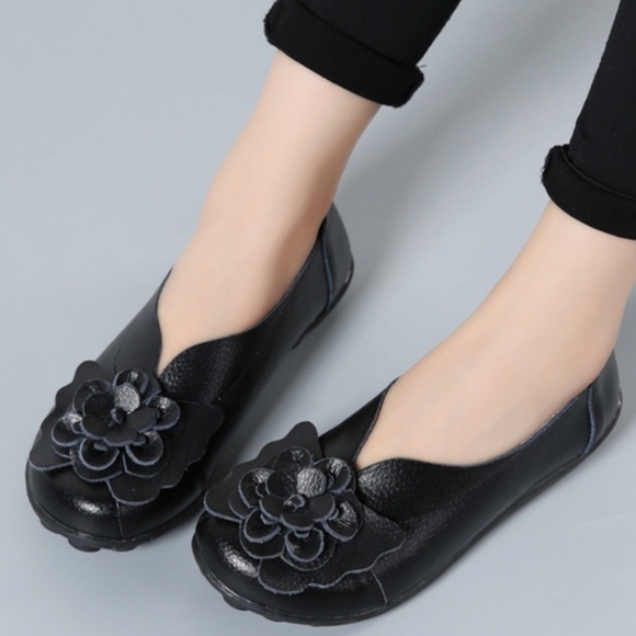 Black Rose Leather Flats - Picture 5 of 7